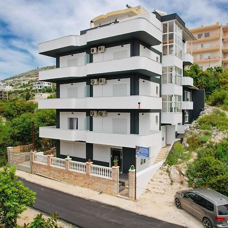 Apartments & Hotel Eleanna Sarandë Exterior foto