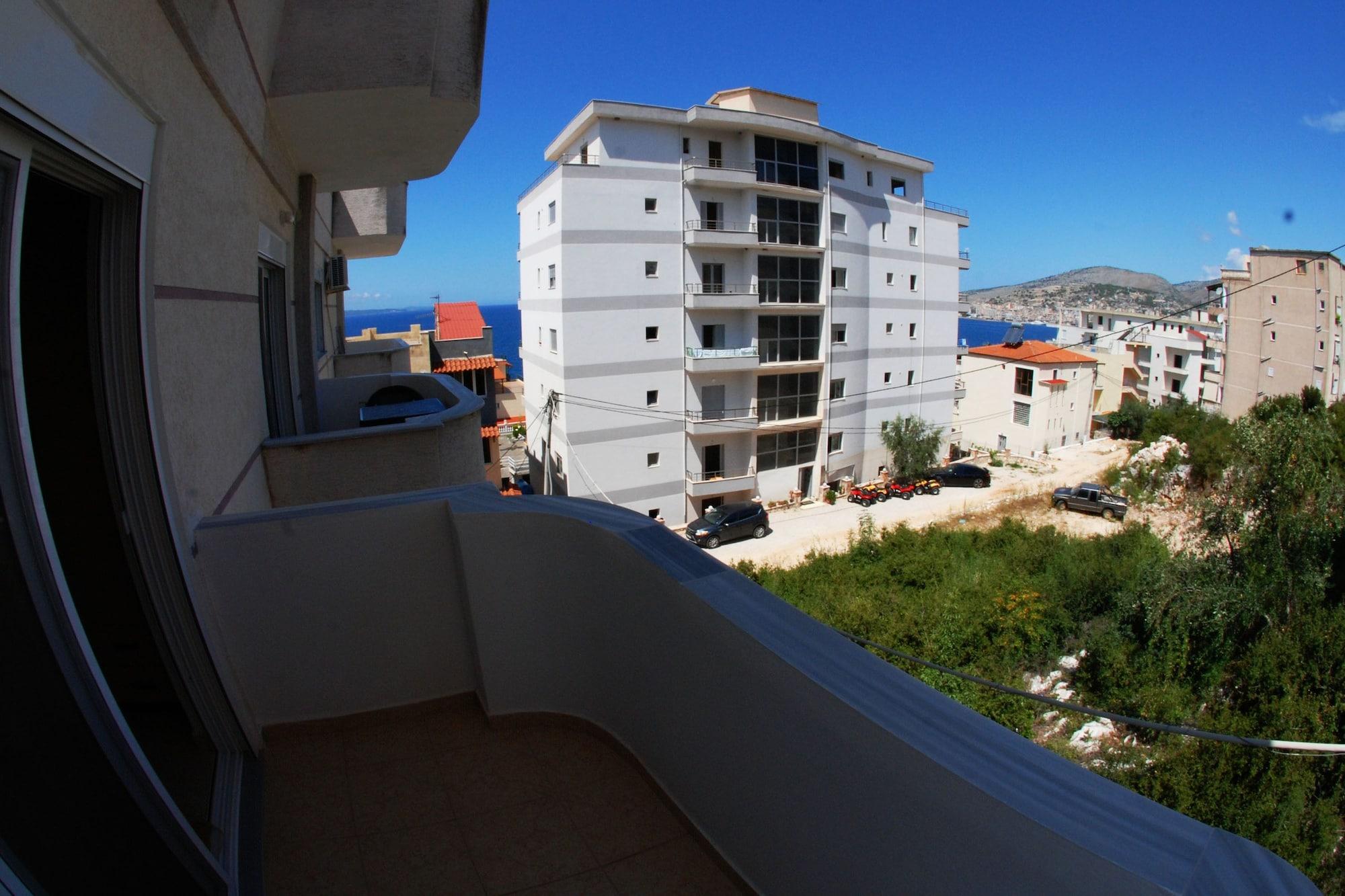 Apartments & Hotel Eleanna Sarandë Exterior foto