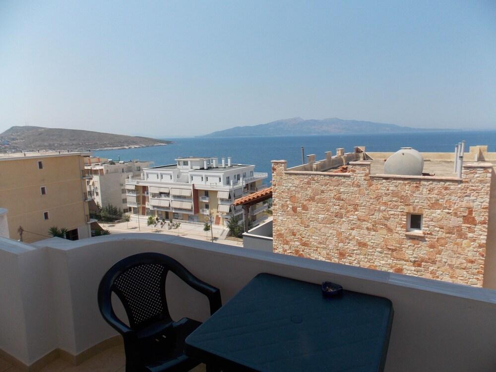 Apartments & Hotel Eleanna Sarandë Exterior foto