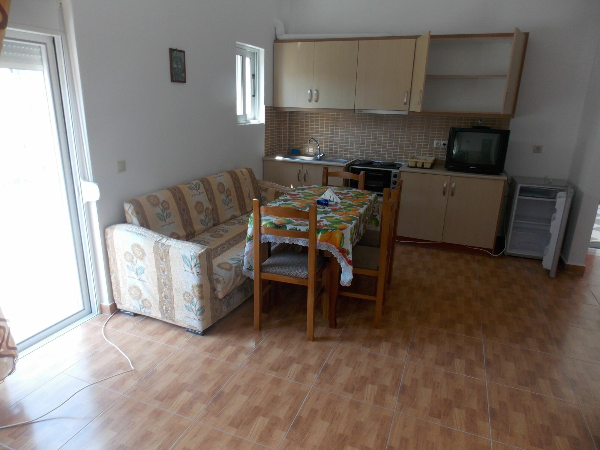 Apartments & Hotel Eleanna Sarandë Exterior foto